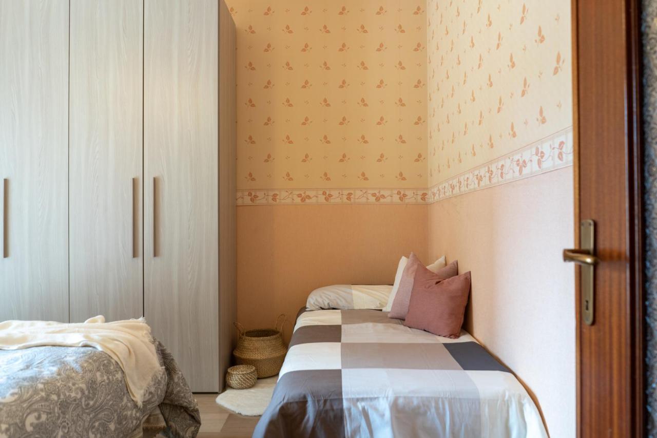 Pietra Ligure Downtown Convenience -Free Parking Apartment Exterior photo