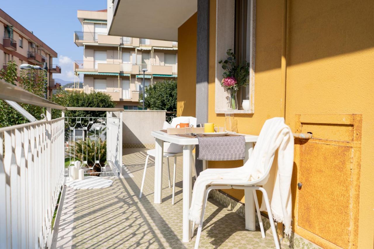 Pietra Ligure Downtown Convenience -Free Parking Apartment Exterior photo